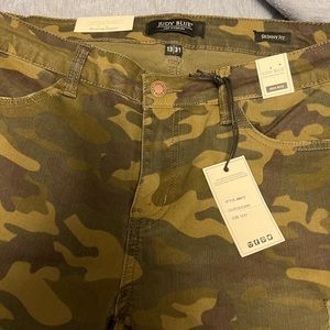 Judy Blue camo pants